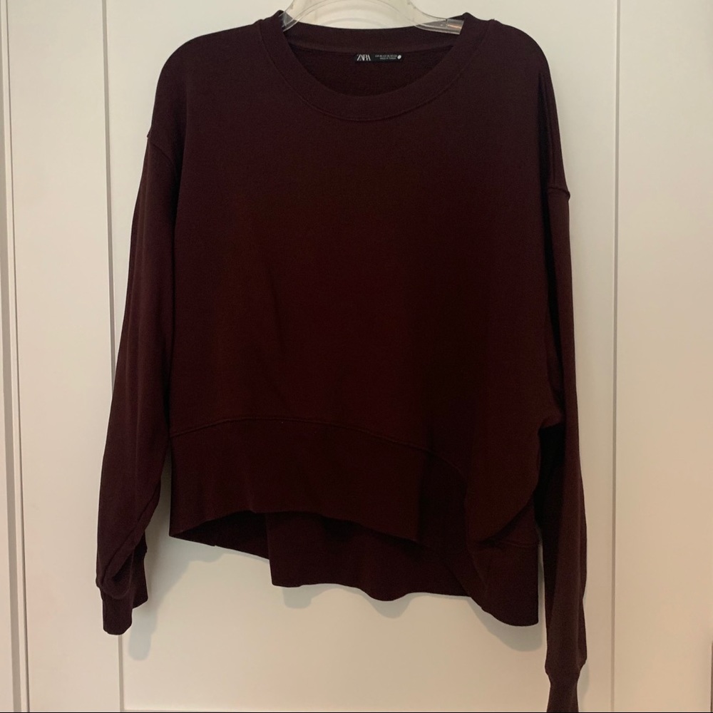 Zara wine colored pull over size XL